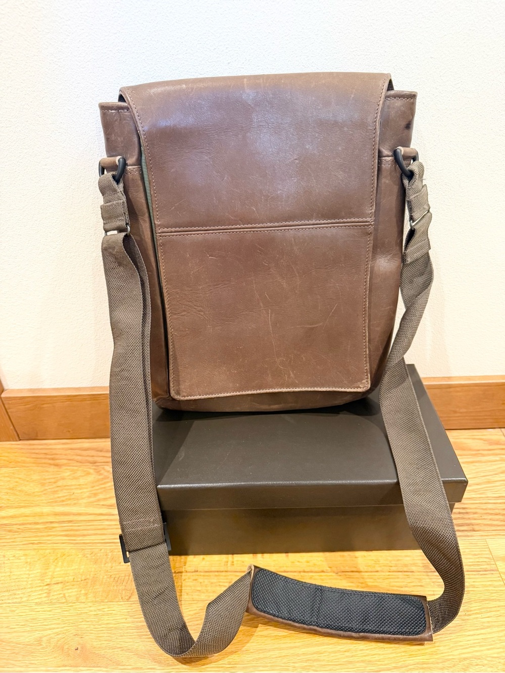 WaterField Designs Muzetto Leather Bag
